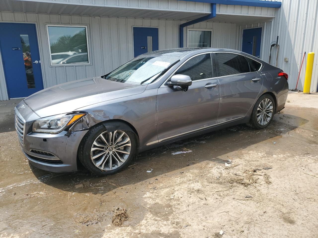 HYUNDAI GENESIS 3. 2015