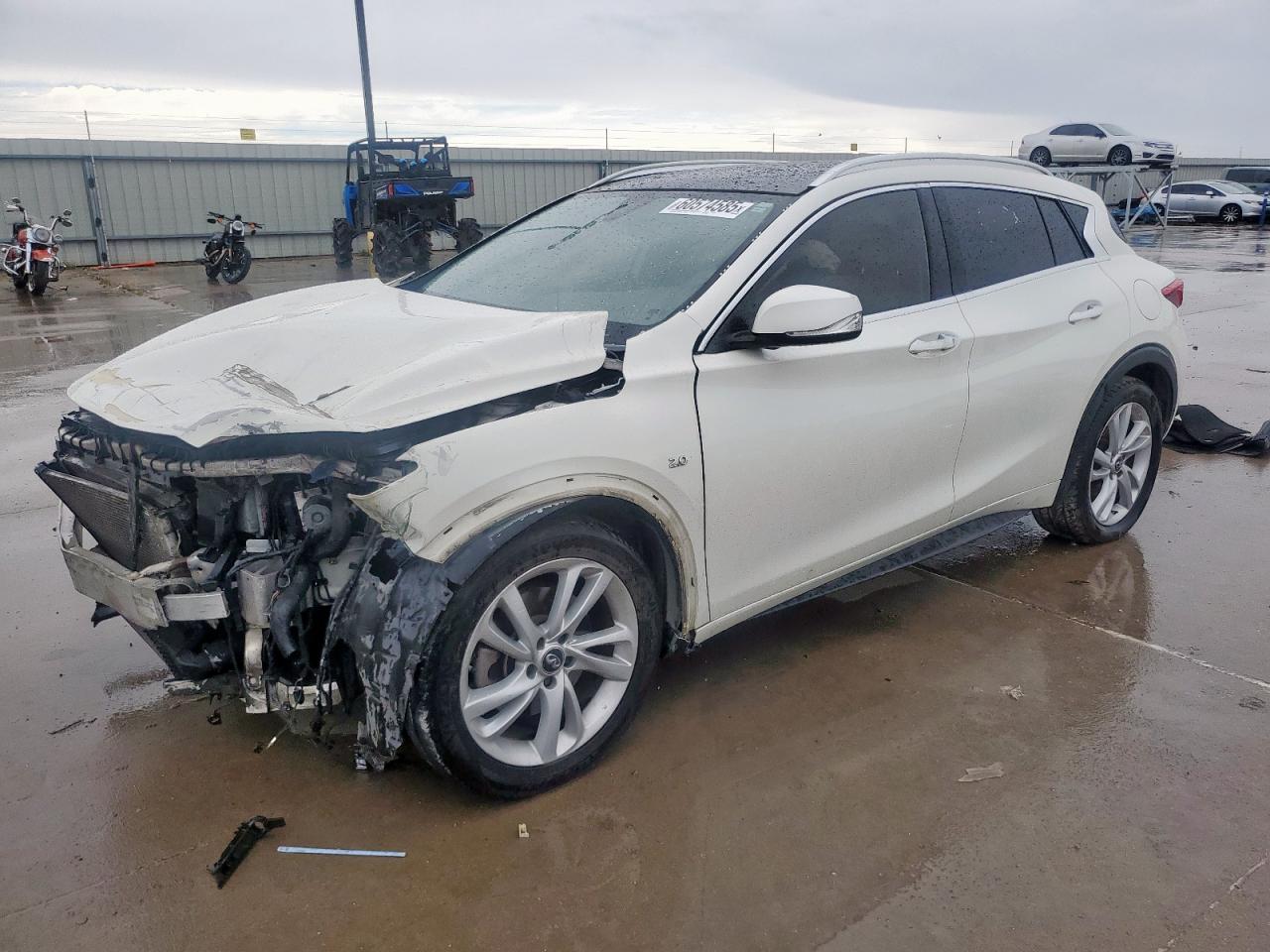 INFINITI QX30 BASE 2018