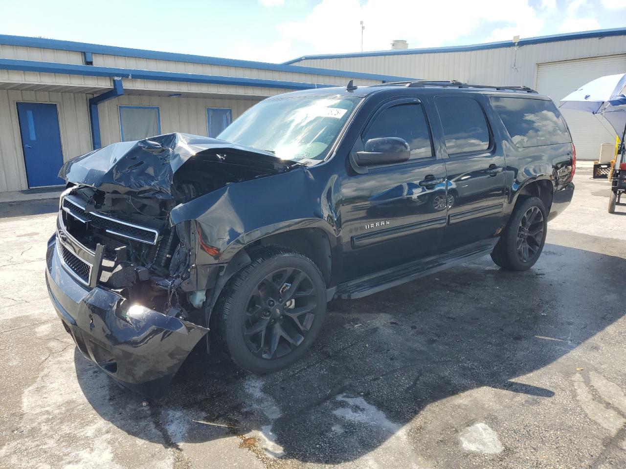CHEVROLET SUBURBAN 2011