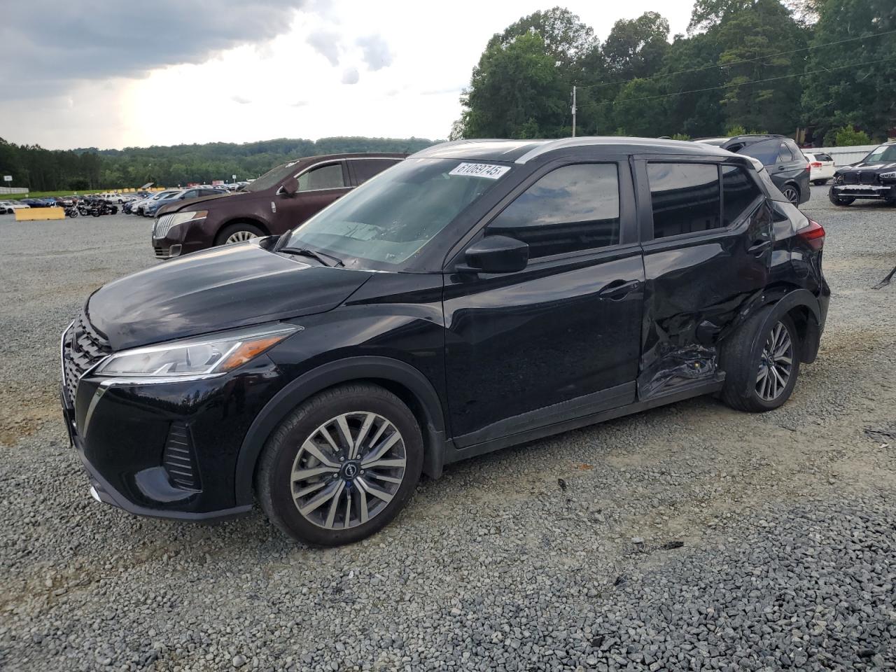 NISSAN KICKS SV 2024