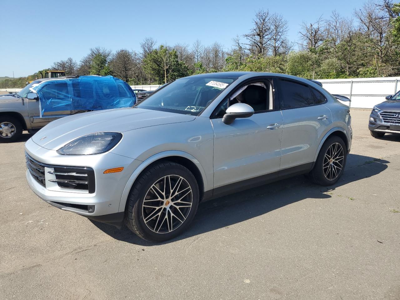 PORSCHE CAYENNE CO 2025