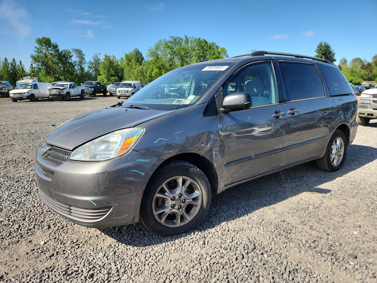 TOYOTA SIENNA CE 2005