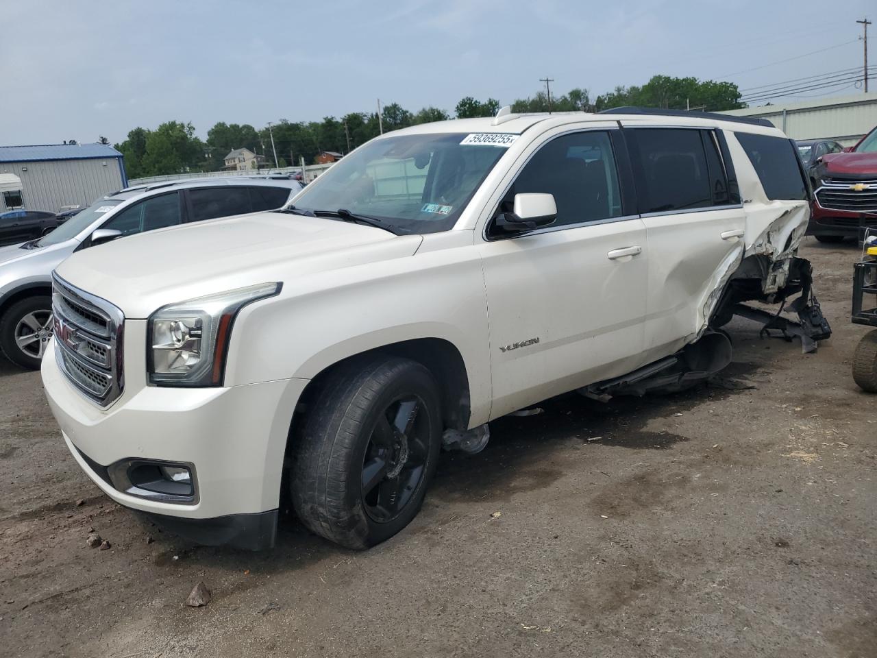 GMC YUKON SLT 2015