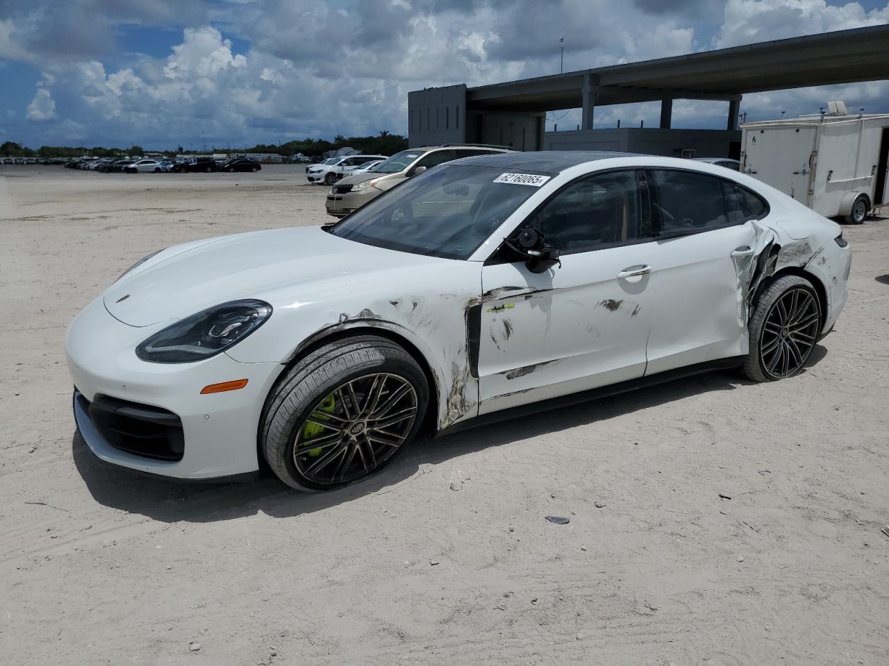 PORSCHE PANAMERA 4 2023