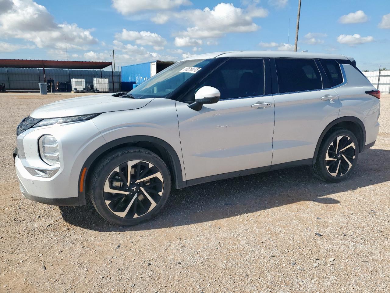 MITSUBISHI OUTLANDER 2024