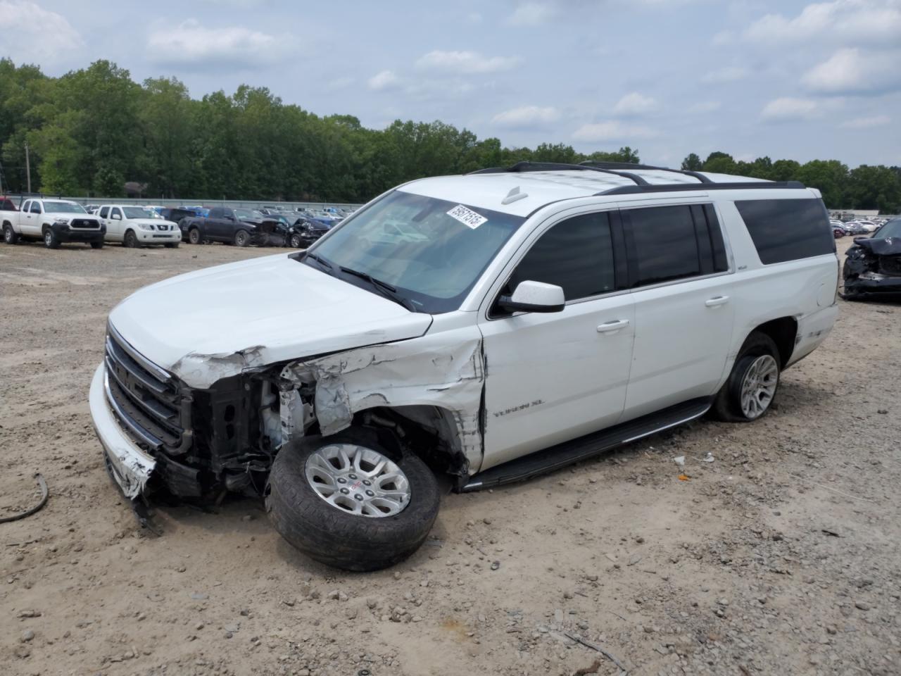 GMC YUKON XL C1500 SLE 2018
