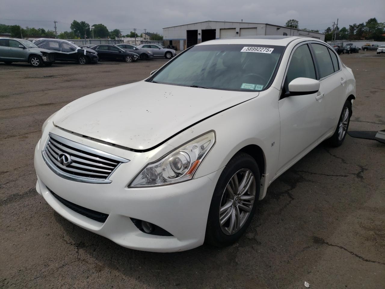 INFINITI Q40 2015