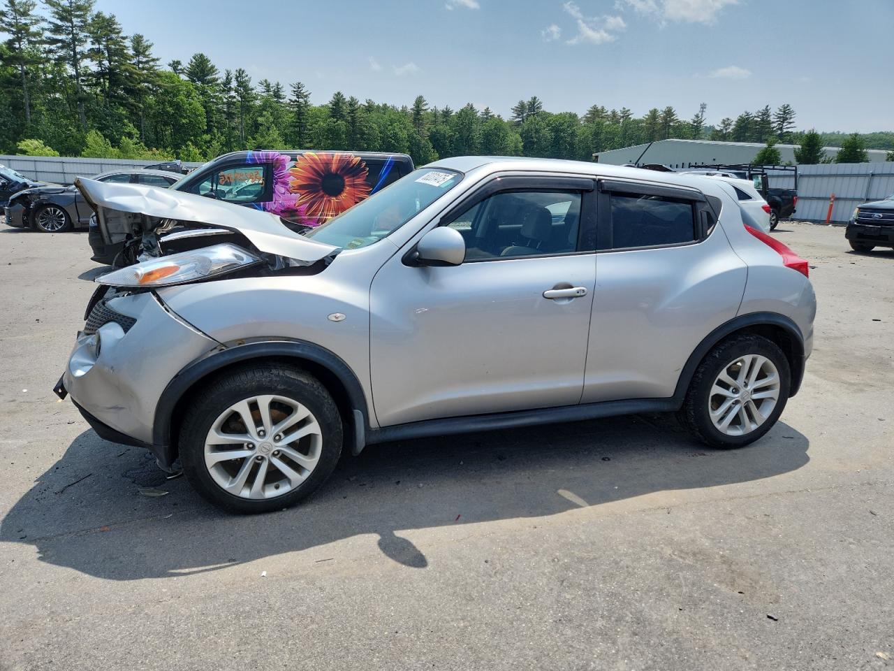 NISSAN JUKE S 2011