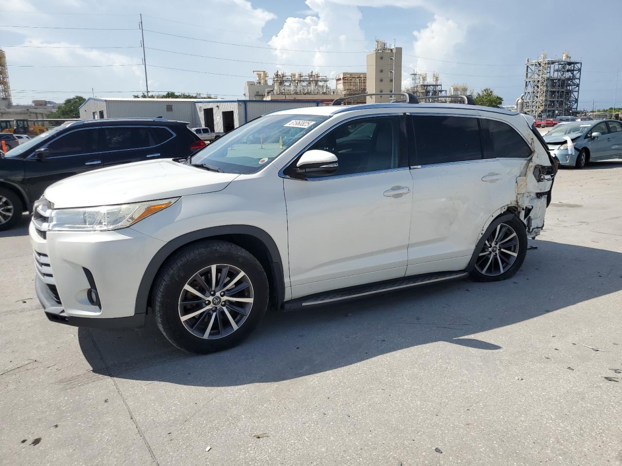 TOYOTA HIGHLANDER 2017