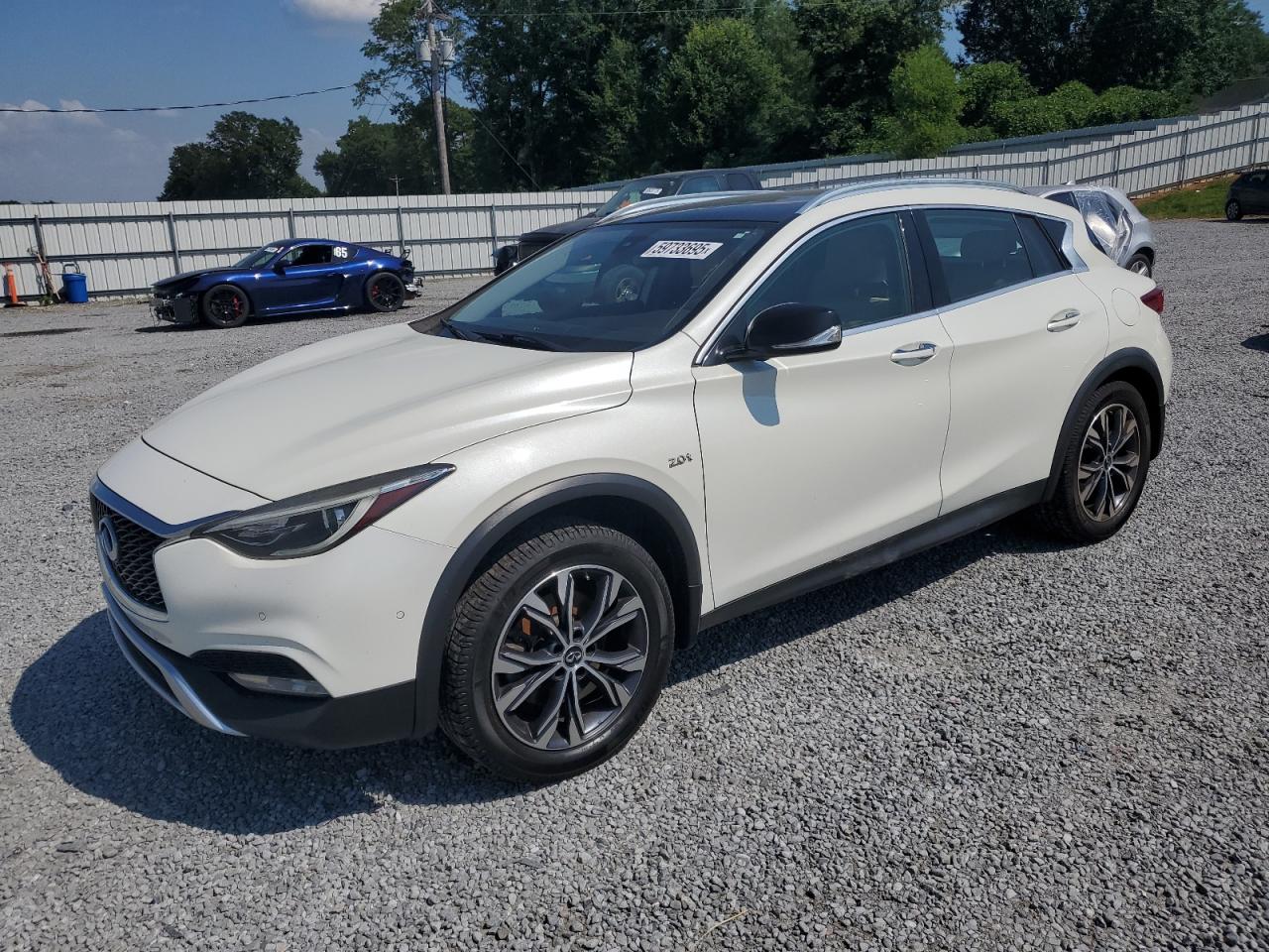 INFINITI QX30 BASE 2018