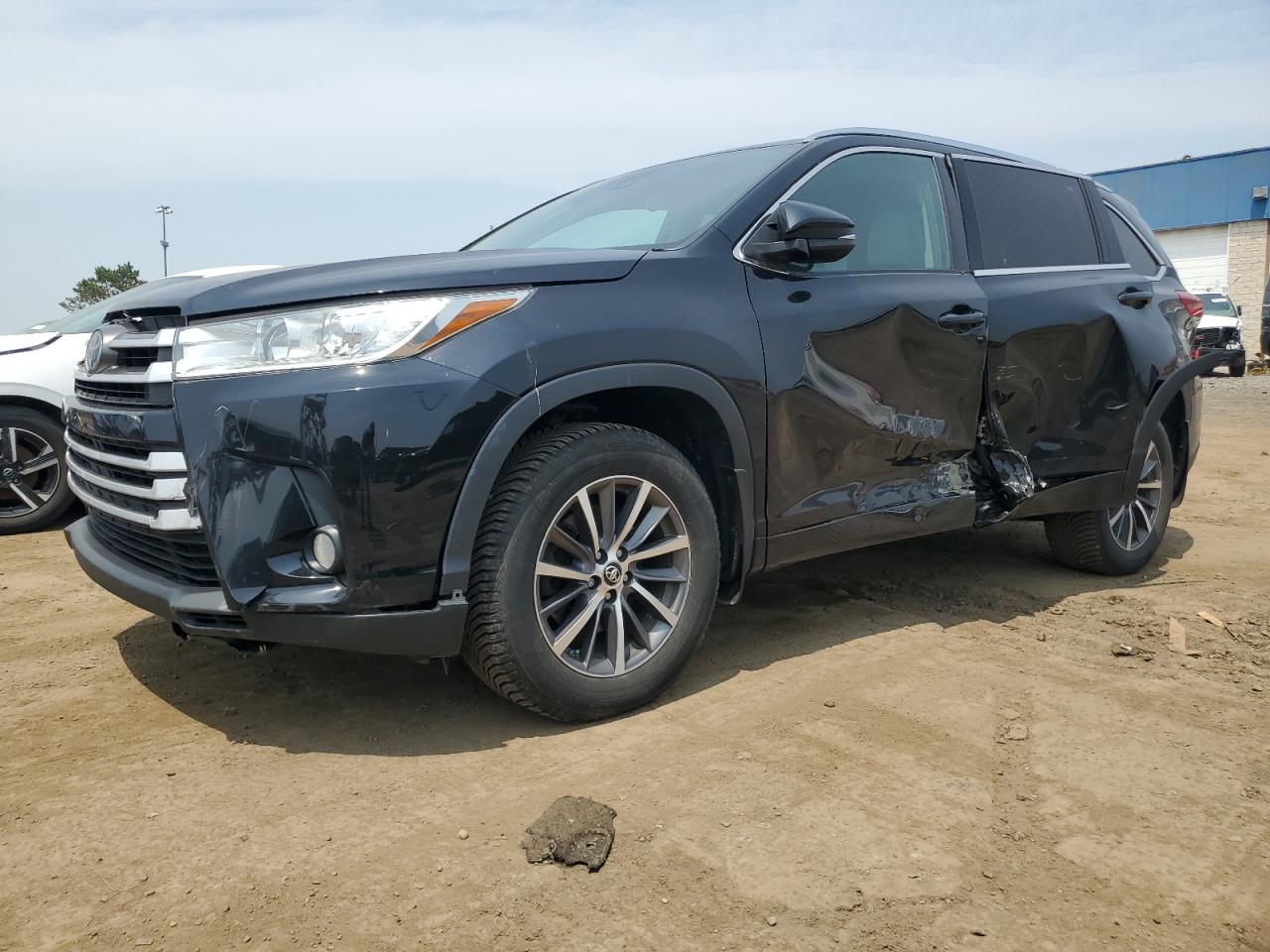 TOYOTA HIGHLANDER 2017