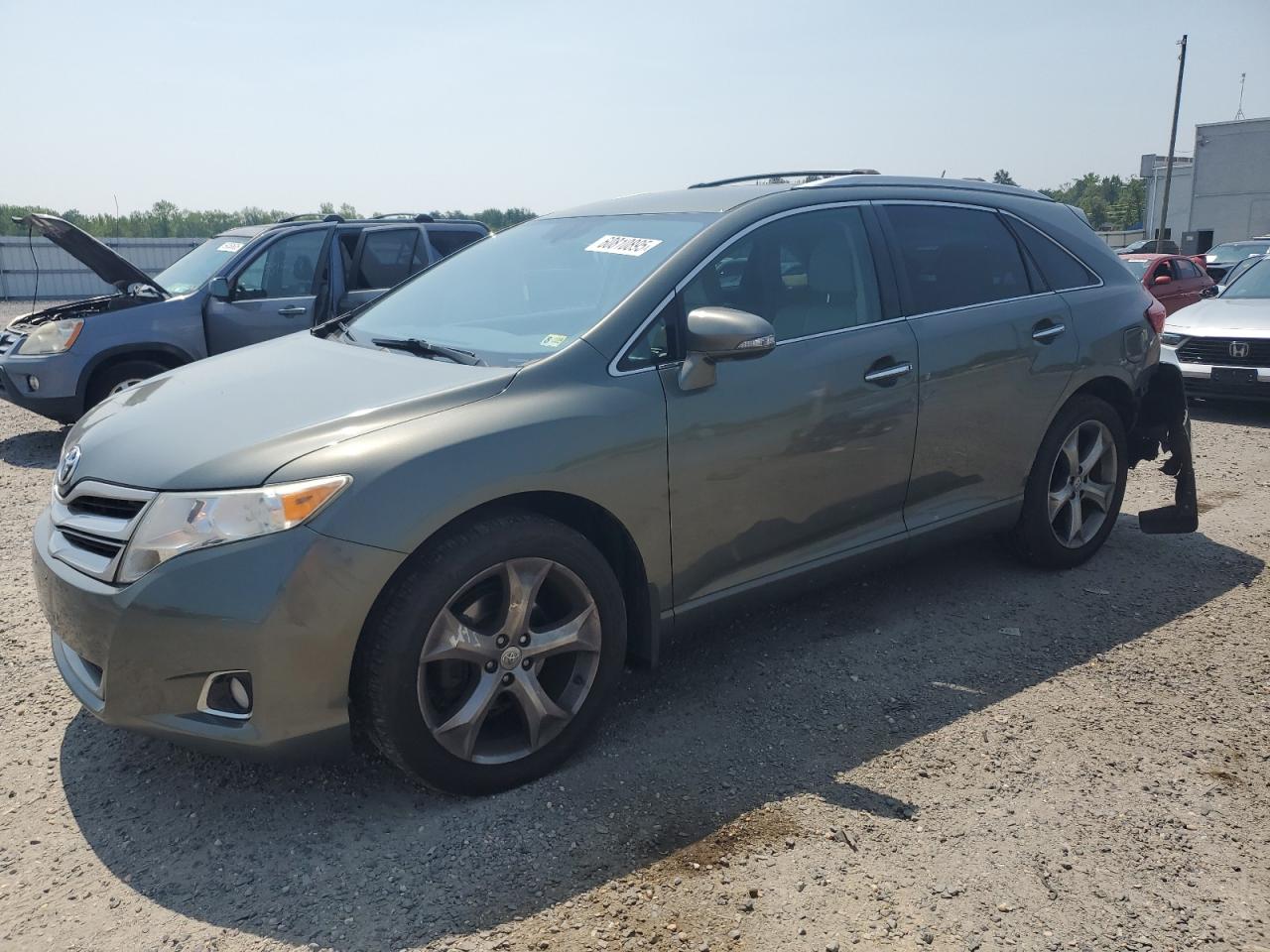 TOYOTA VENZA LE 2013