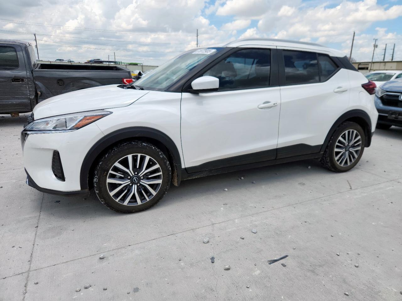 NISSAN KICKS SV 2024