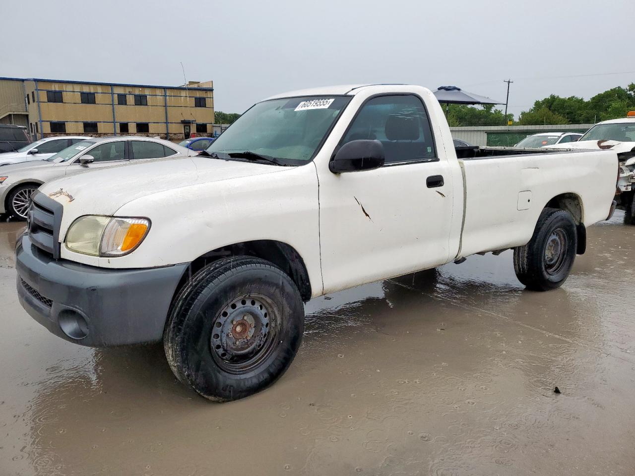 TOYOTA TUNDRA 2004