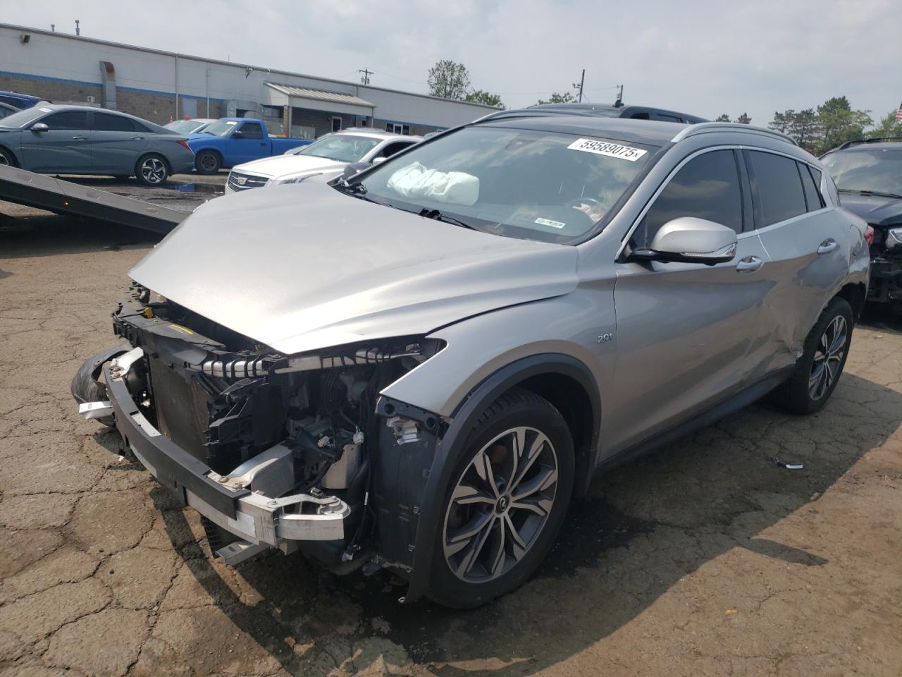 INFINITI QX30 LUXE 2019