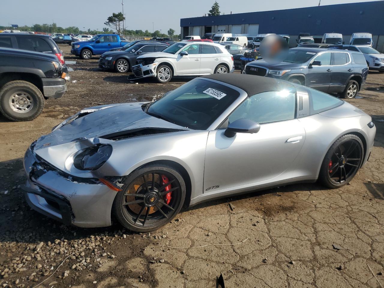 PORSCHE 911 TARGA 4S 2024