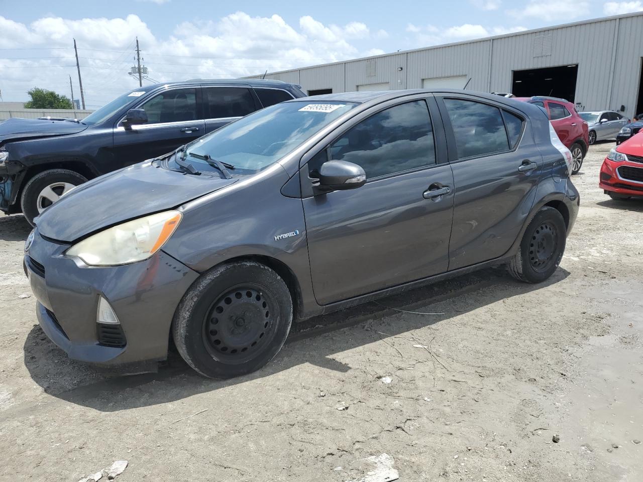 TOYOTA PRIUS C 2013