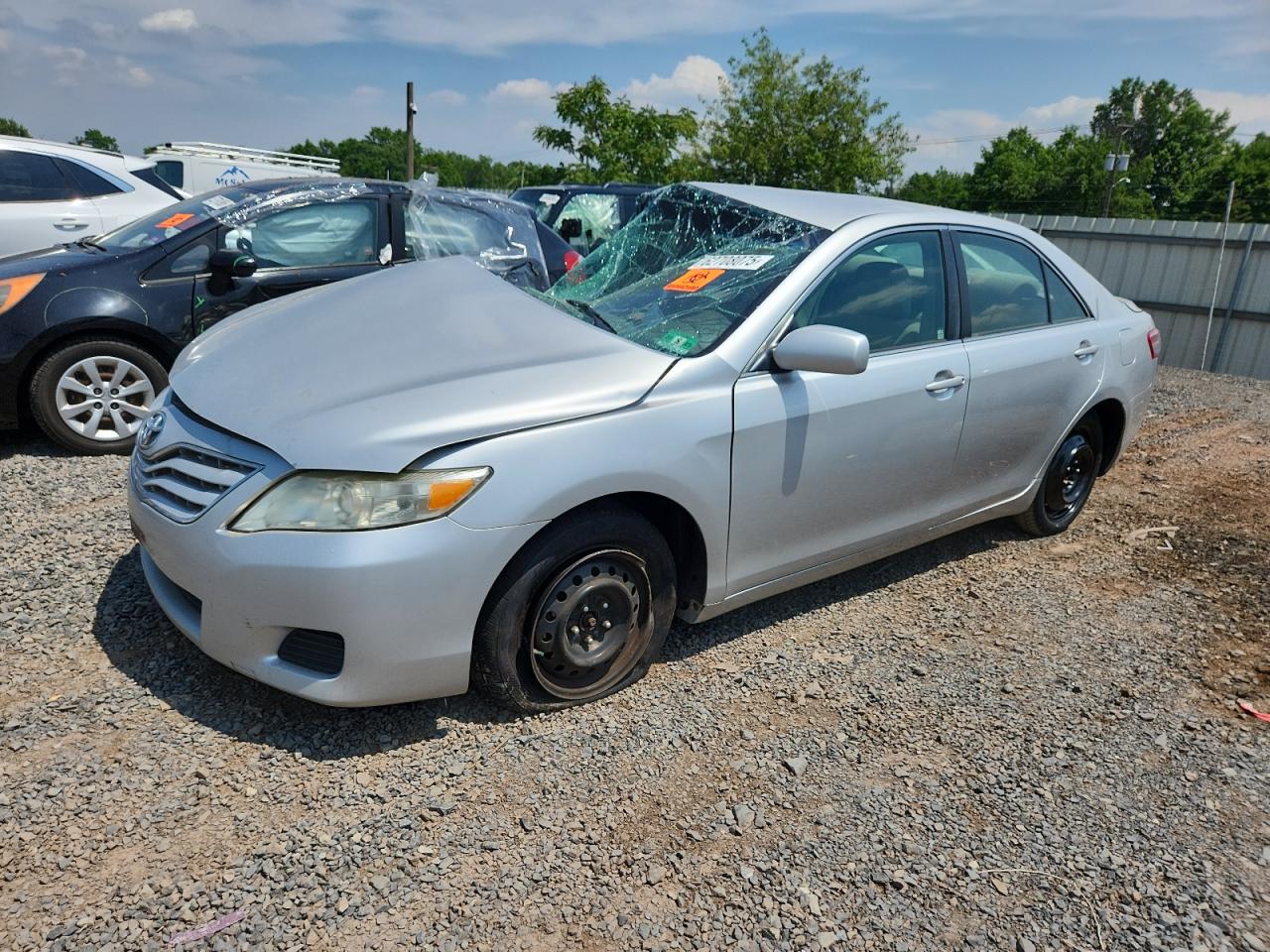 TOYOTA CAMRY BASE 2011