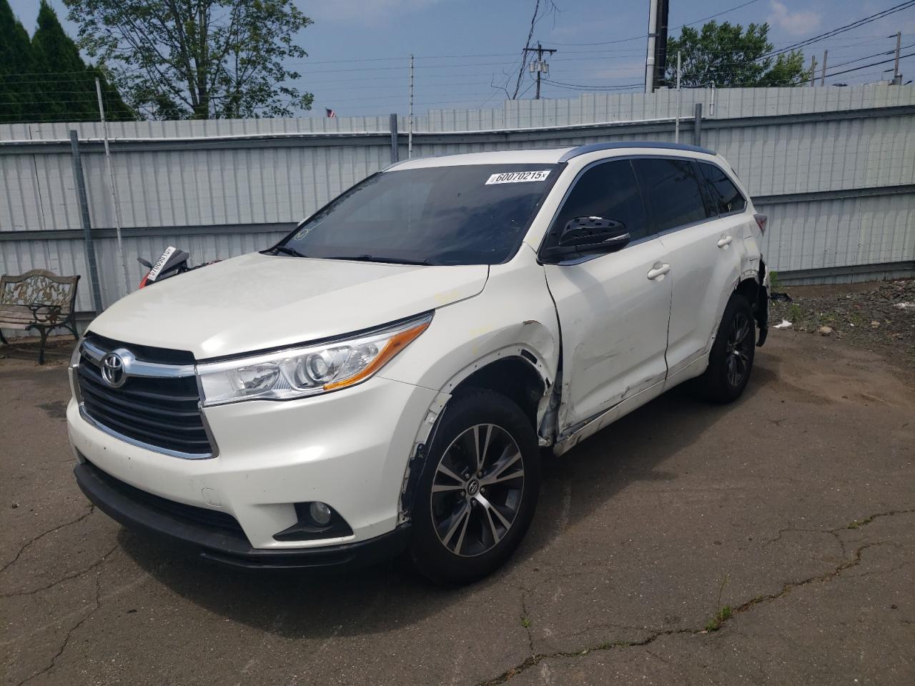 TOYOTA HIGHLANDER 2016