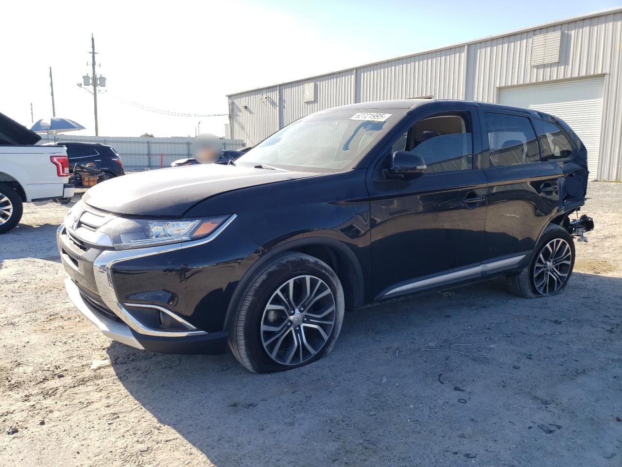 MITSUBISHI OUTLANDER 2017