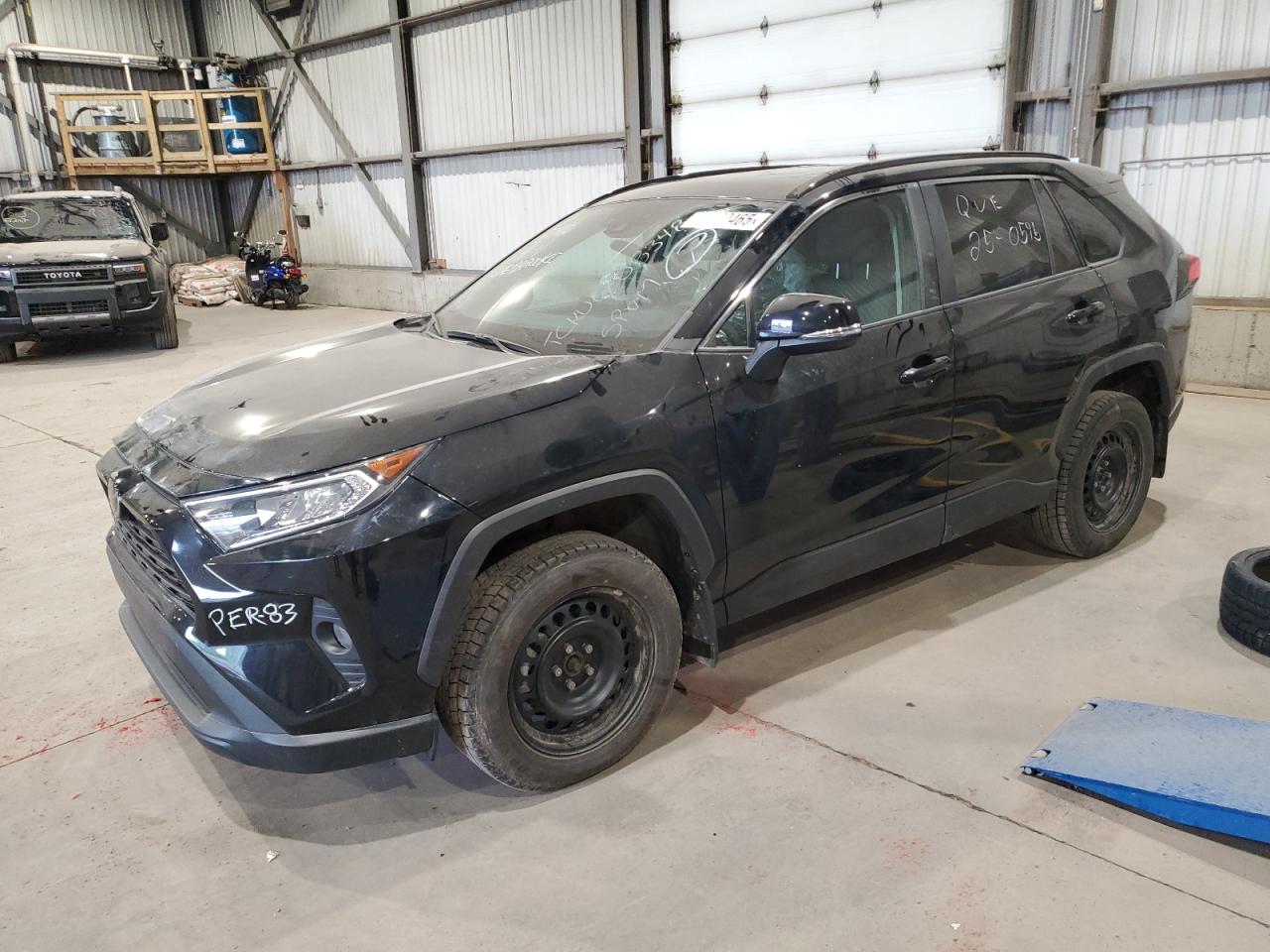 TOYOTA RAV4 XLE 2021