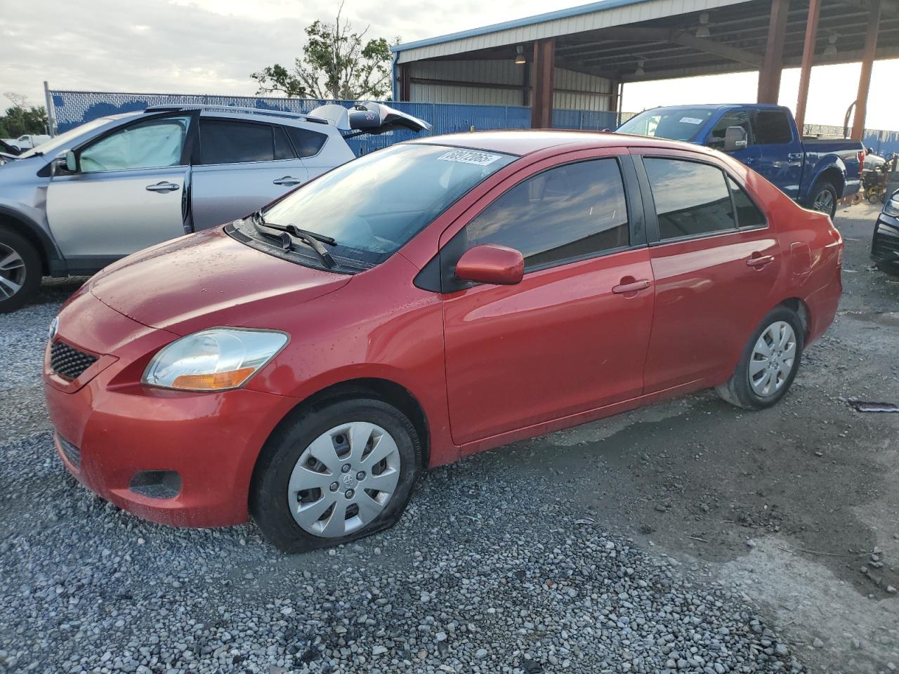 TOYOTA YARIS 2011