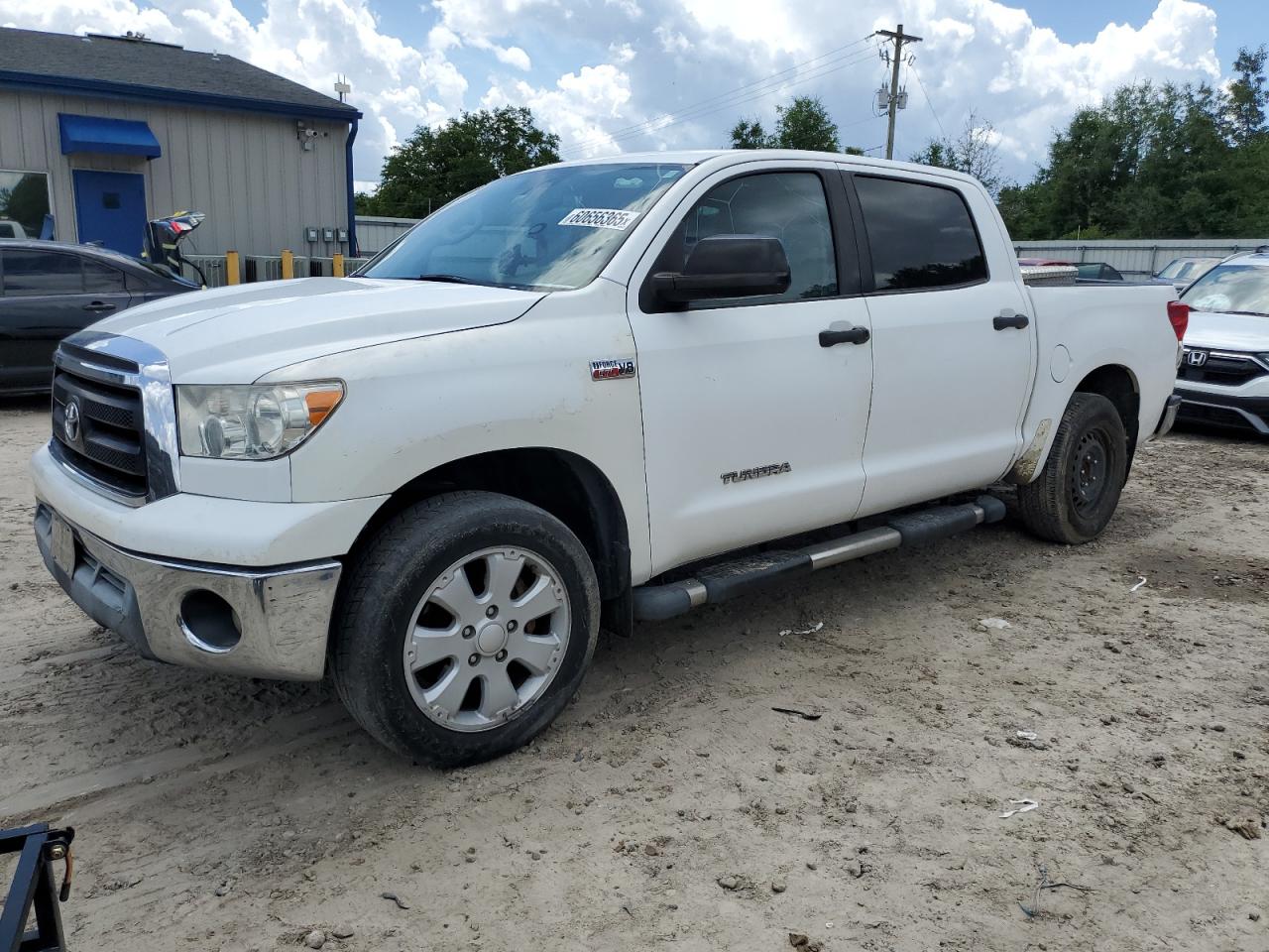 TOYOTA TUNDRA CRE 2011