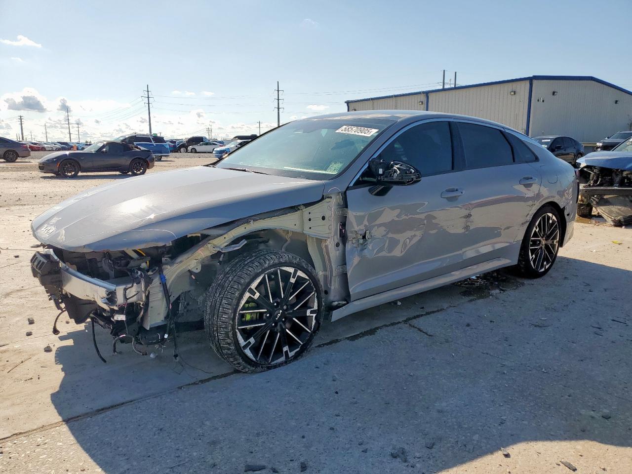 KIA K5 GT 2025