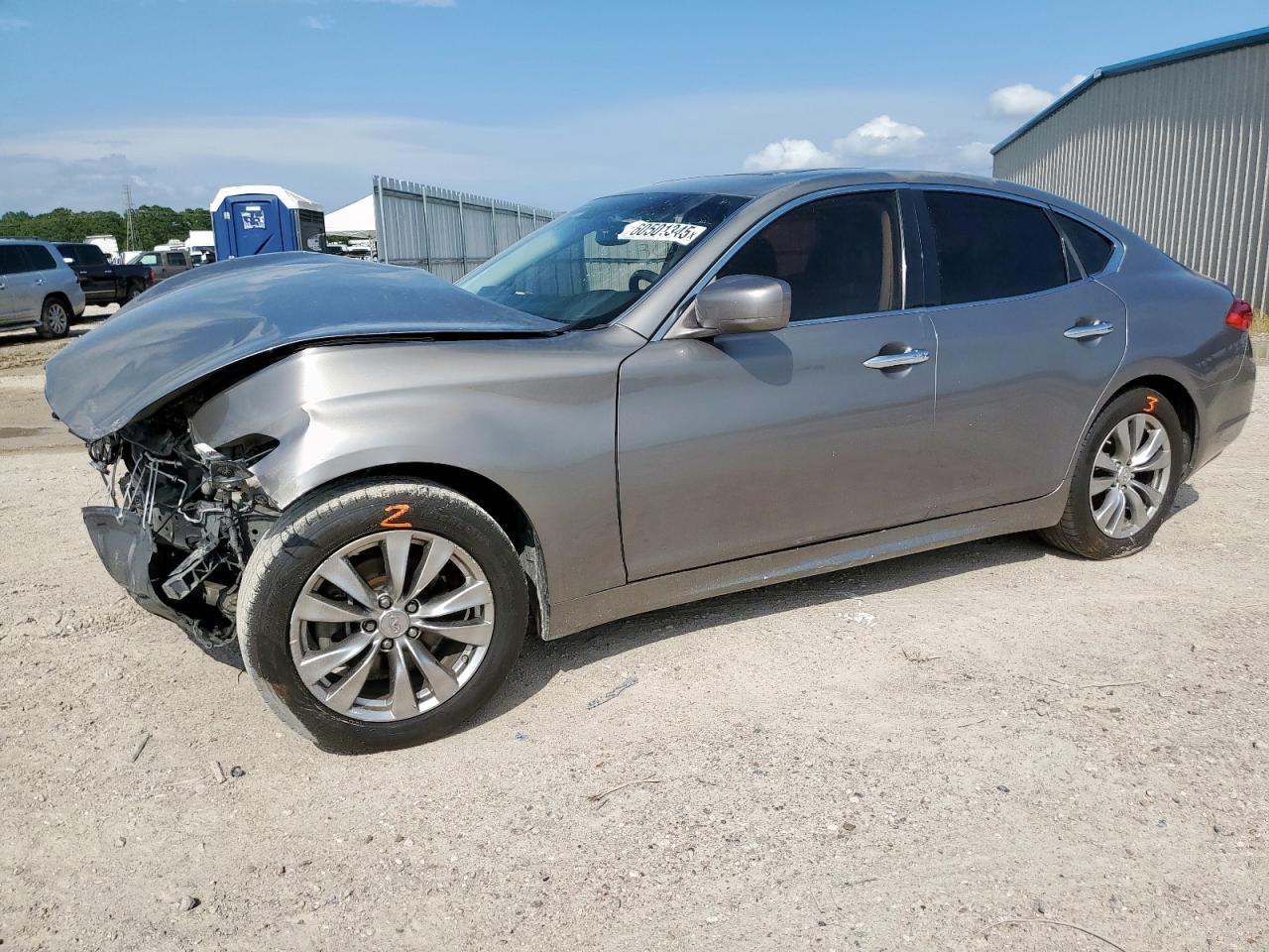 INFINITI M37 2013