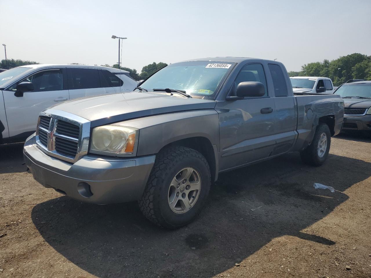 DODGE DAKOTA SLT 2005