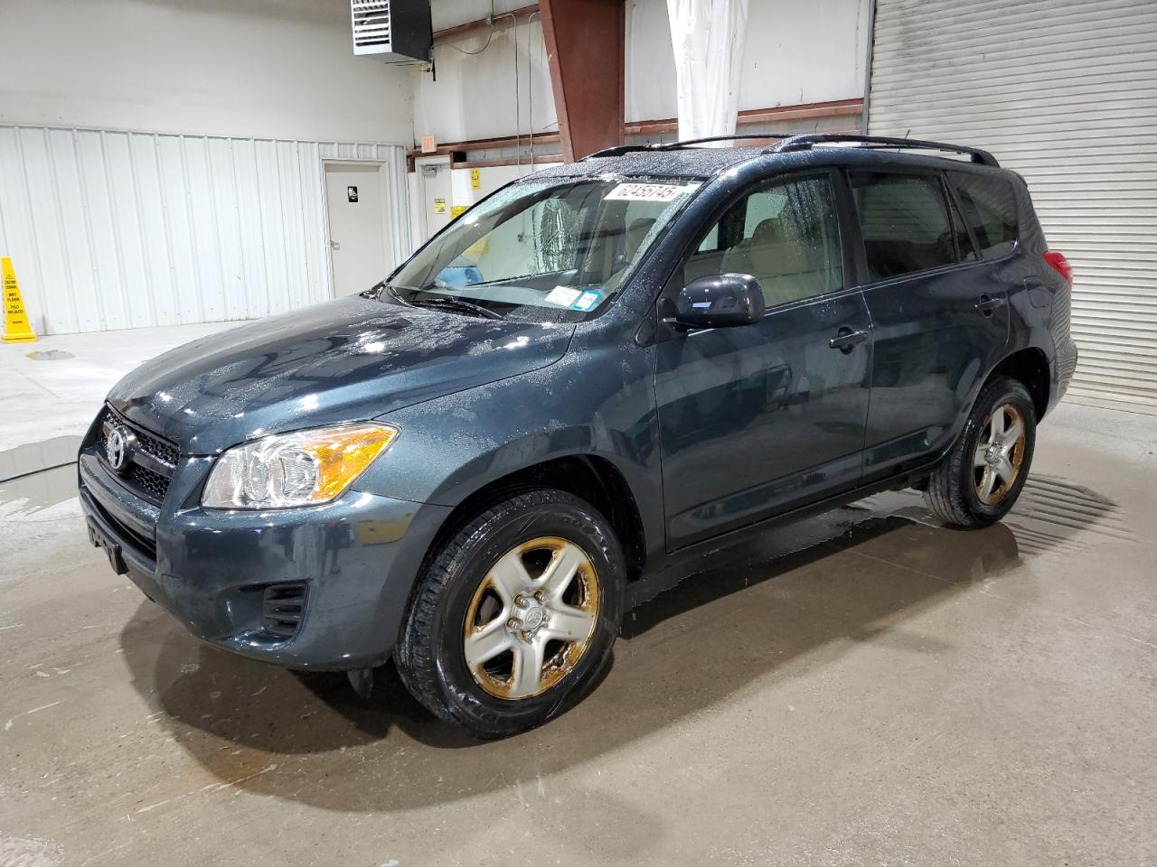 TOYOTA RAV4 2010