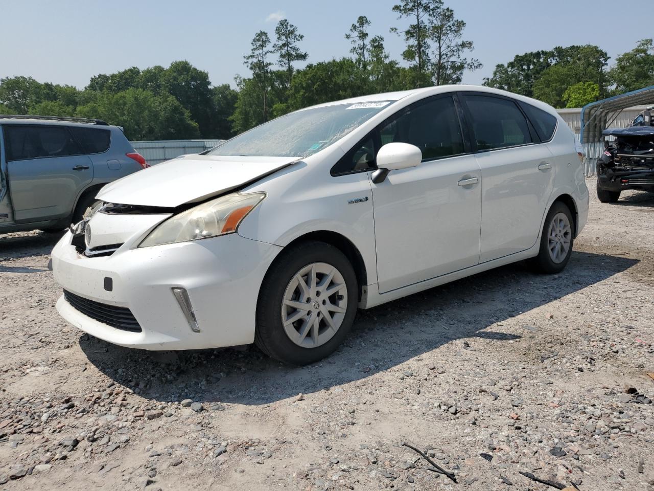 TOYOTA PRIUS V 2013