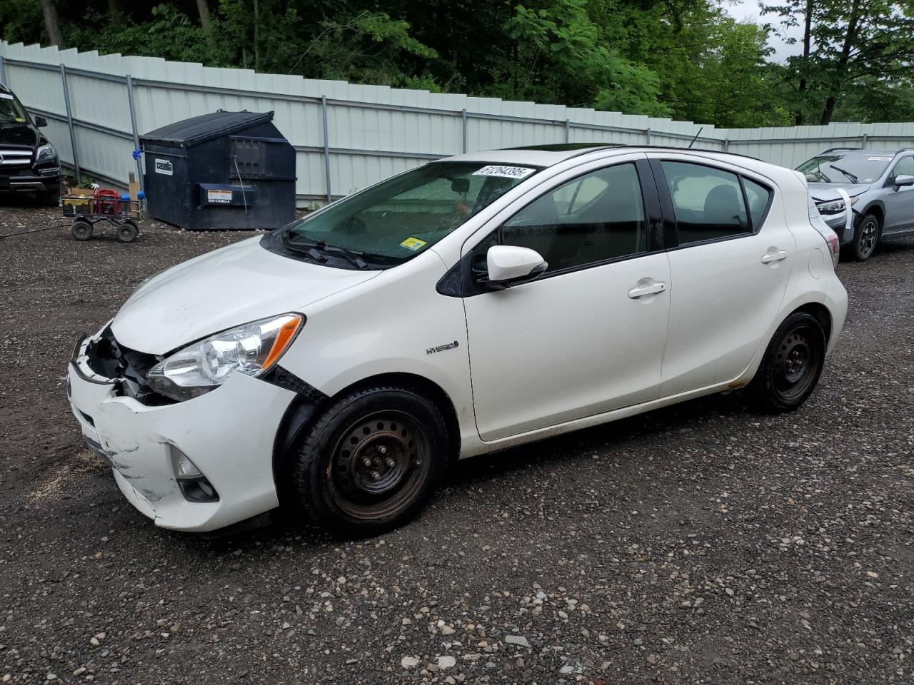 TOYOTA PRIUS C 2012