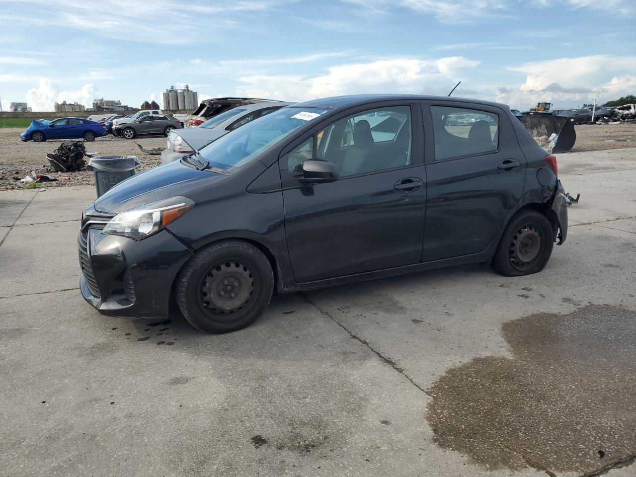 TOYOTA YARIS 2015