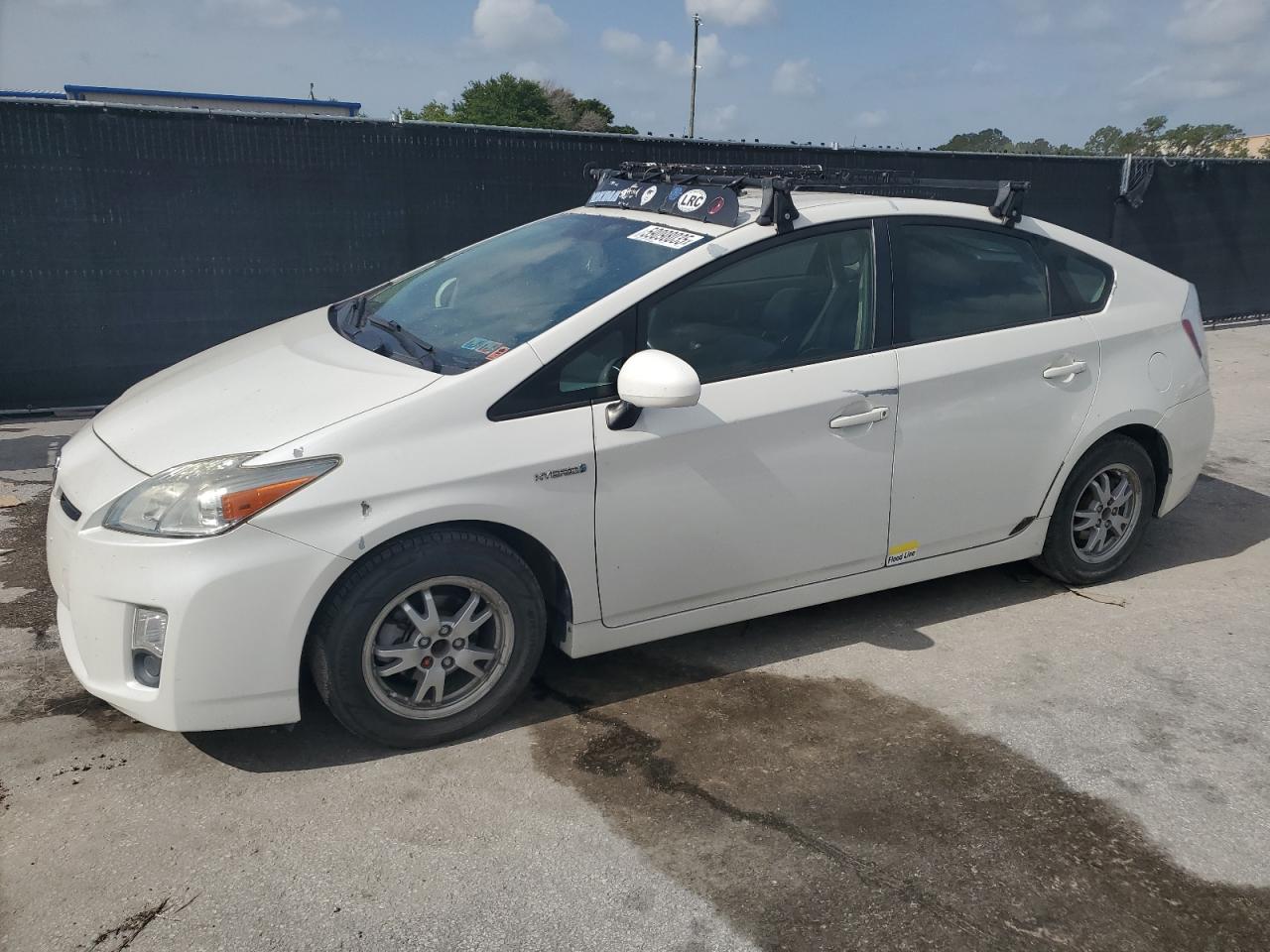TOYOTA PRIUS 2010