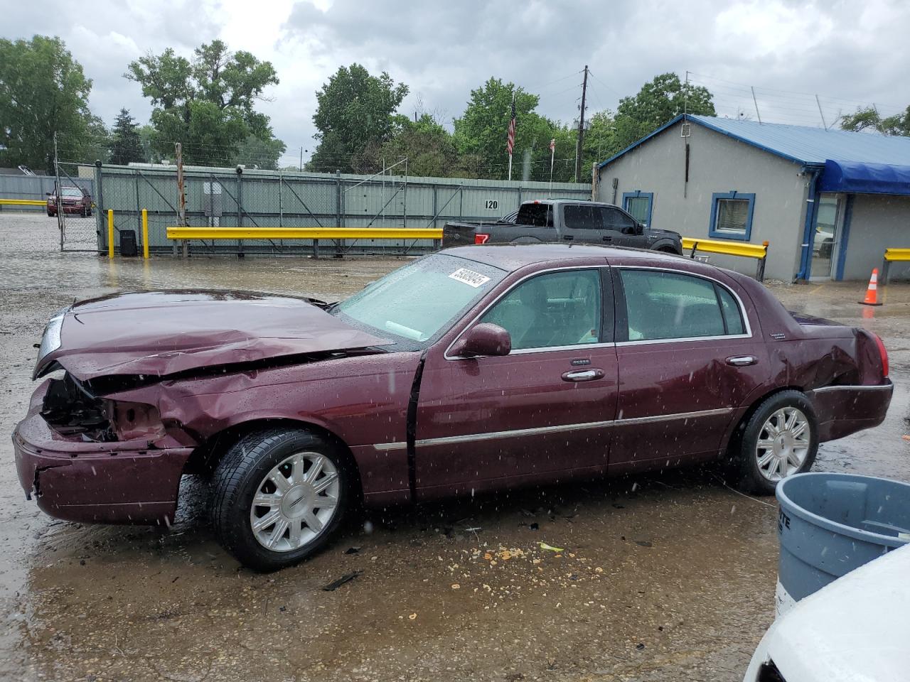 LINCOLN TOWN CAR S 2010