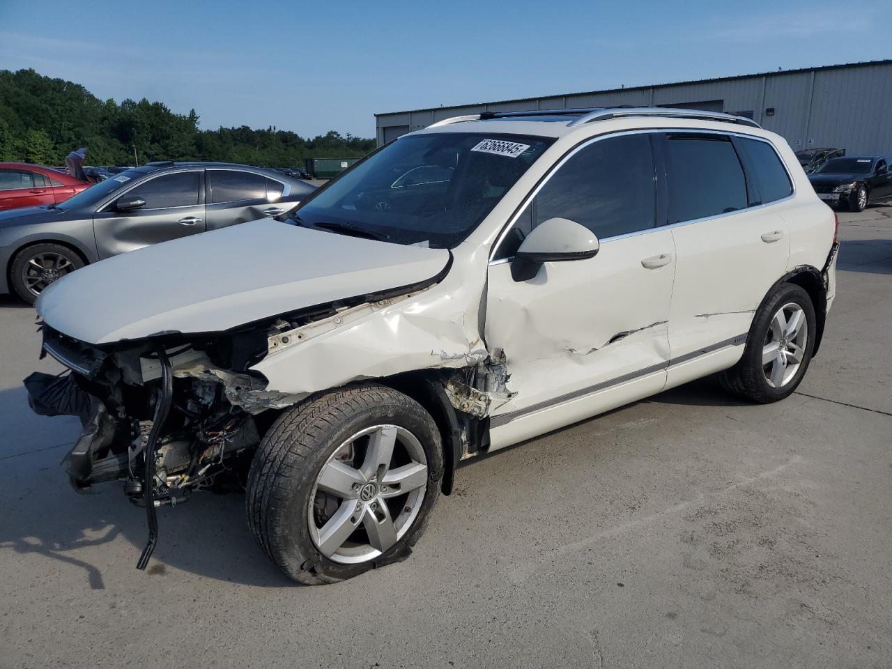 VOLKSWAGEN TOUAREG HY 2012