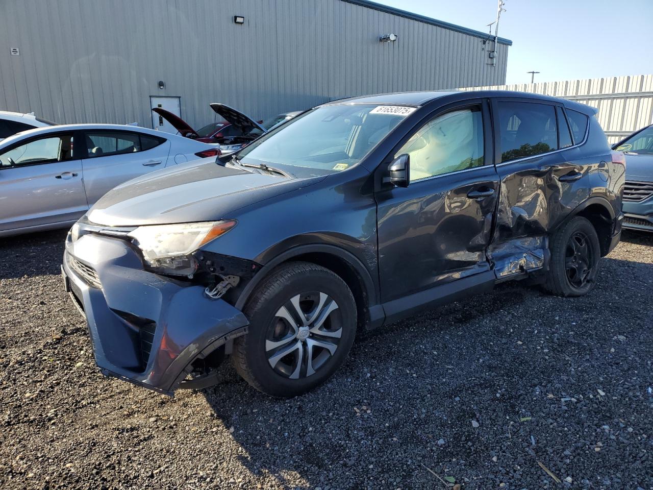 TOYOTA RAV4 LE 2017