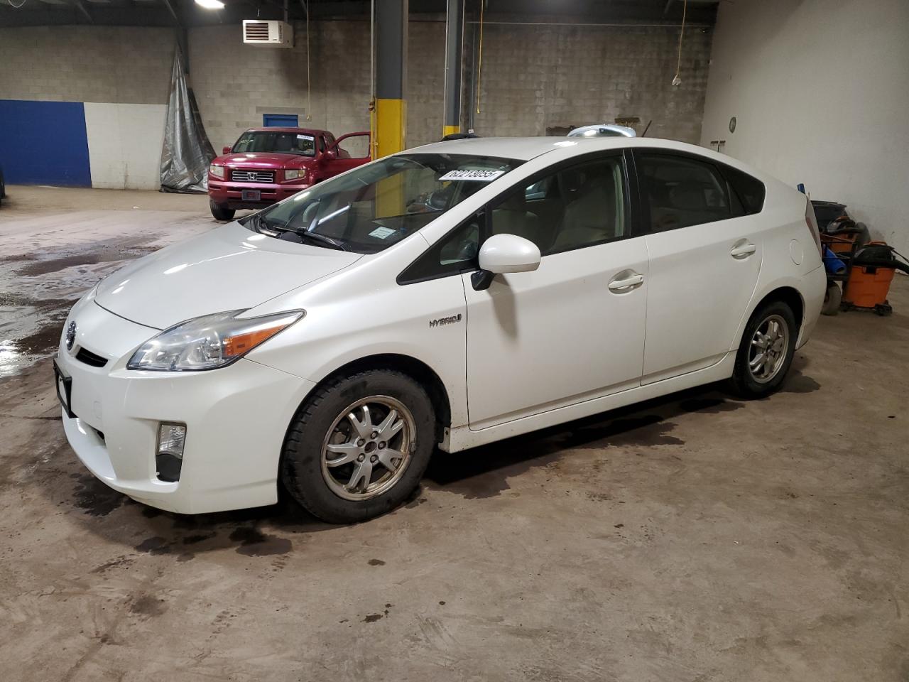 TOYOTA PRIUS 2011