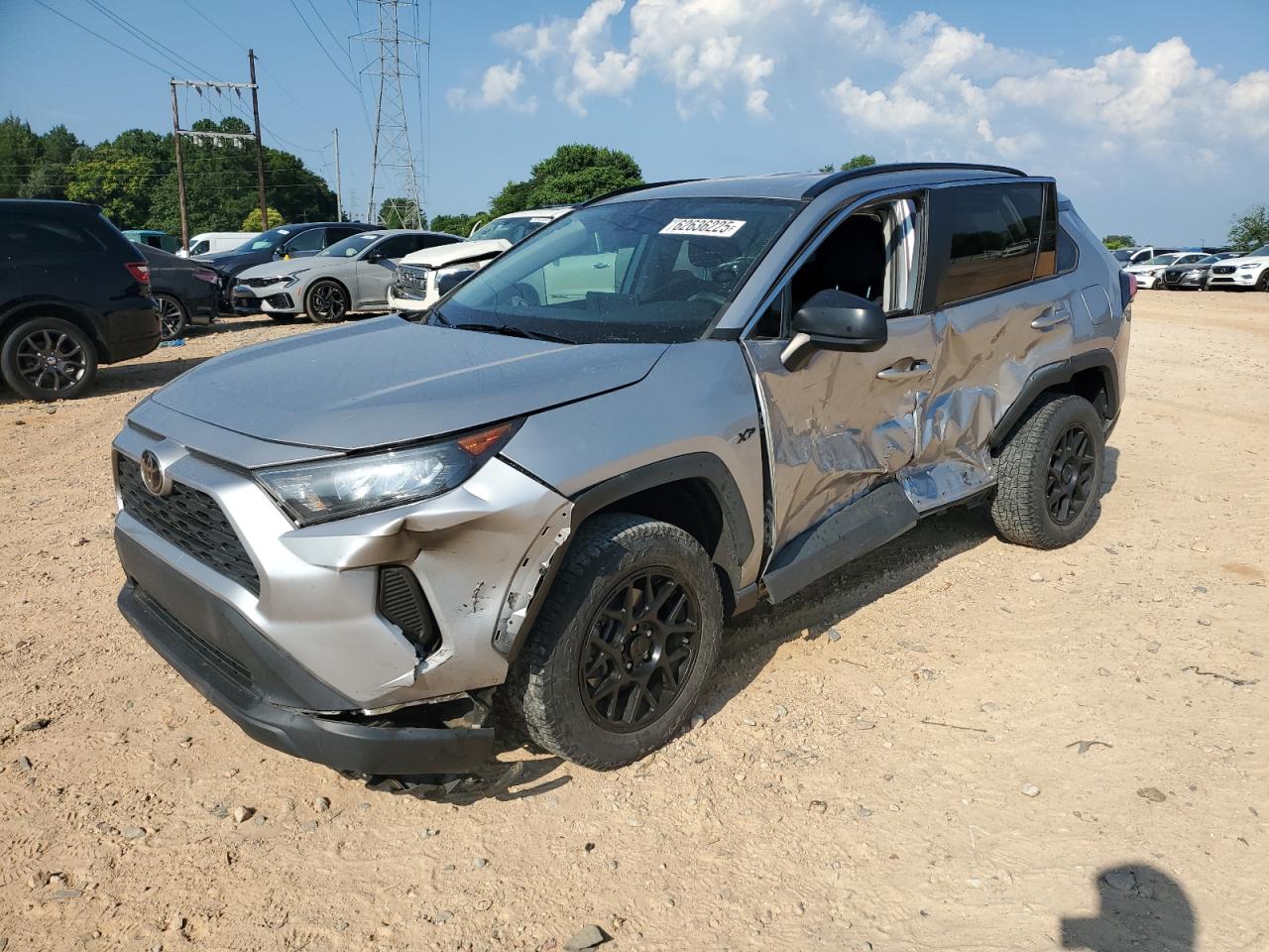 TOYOTA RAV4 LE 2021