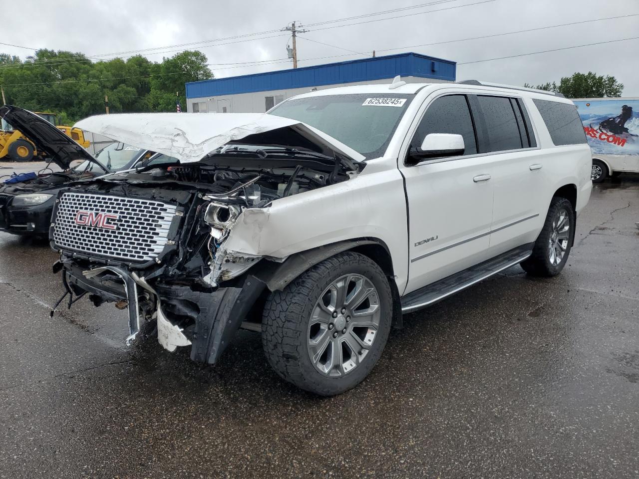 GMC YUKON XL DENALI 2016