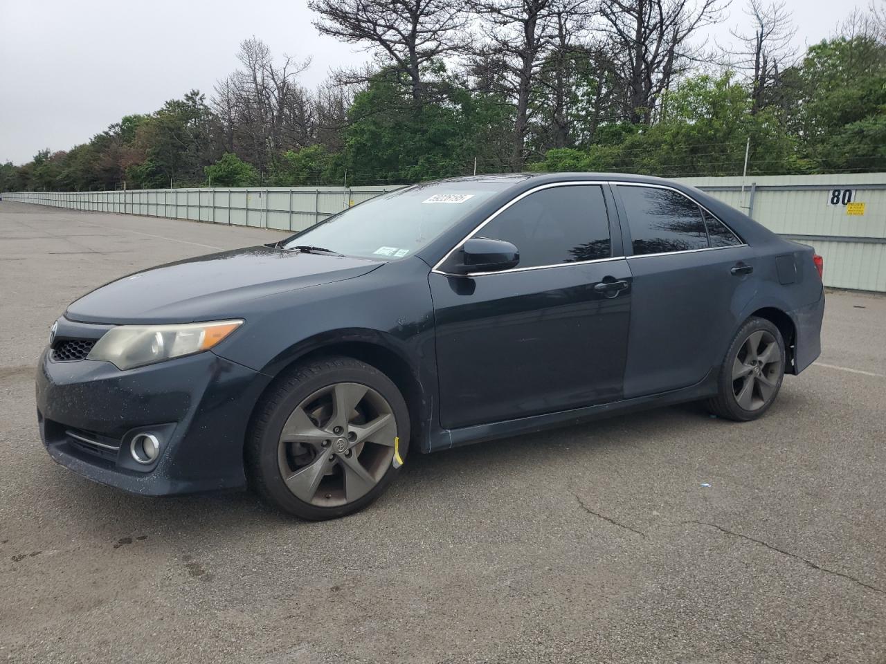 TOYOTA CAMRY 2014