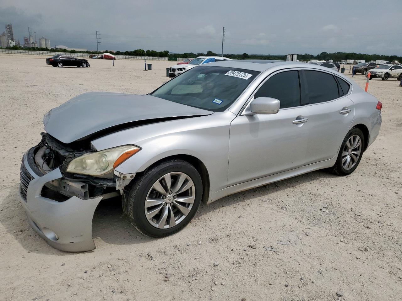 INFINITI M37 2013