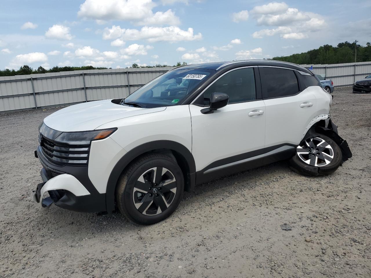 NISSAN KICKS 2025