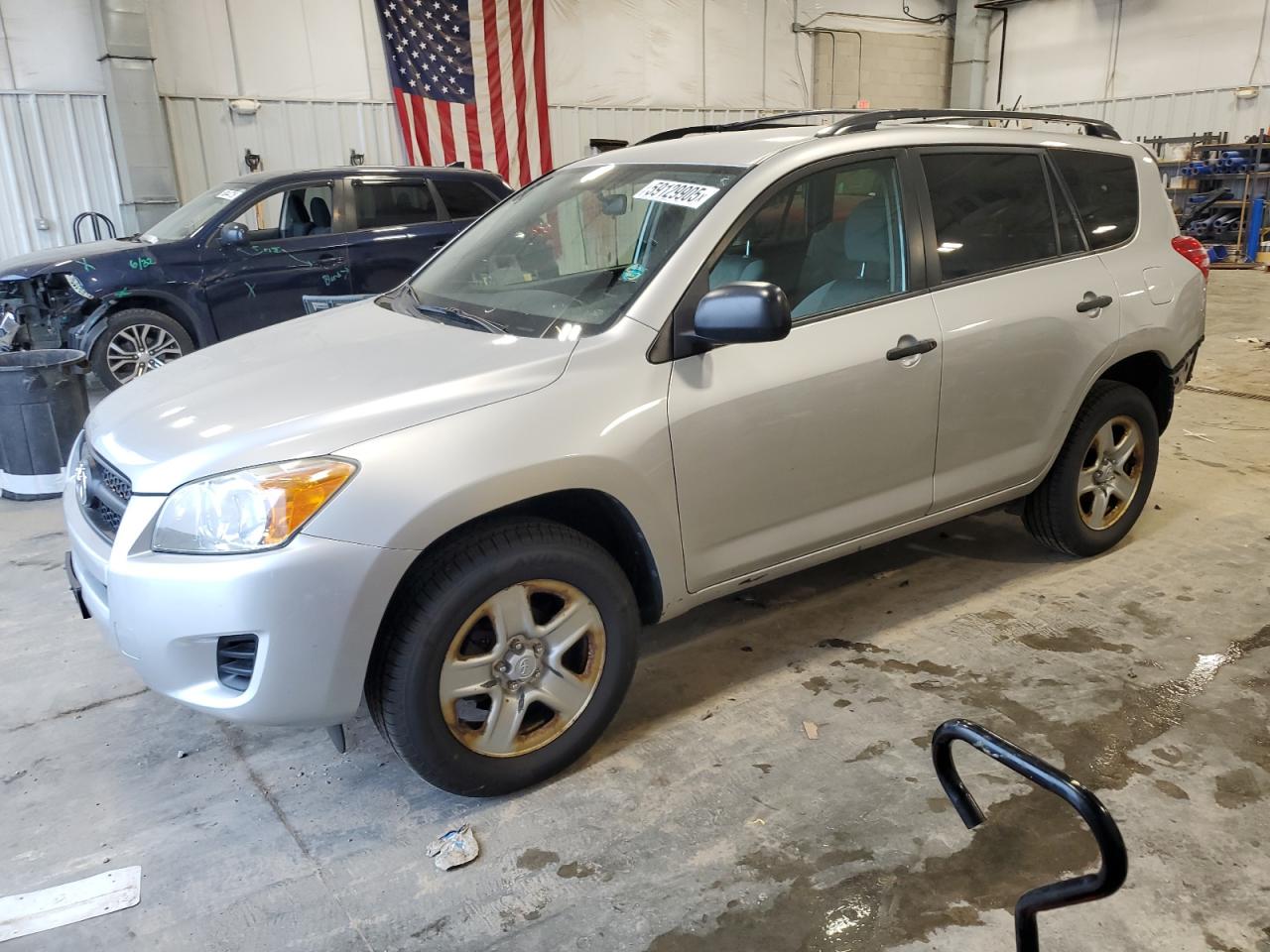 TOYOTA RAV4 2011