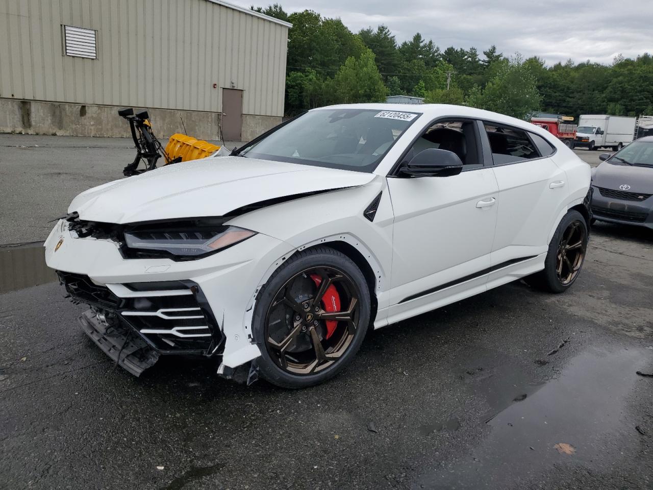 LAMBORGHINI URUS 2019