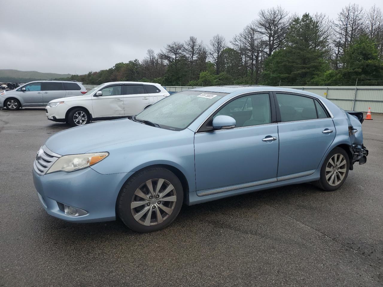TOYOTA AVALON BAS 2012