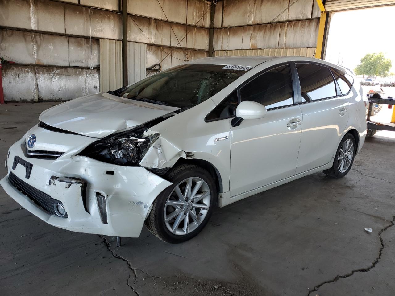 TOYOTA PRIUS V 2012