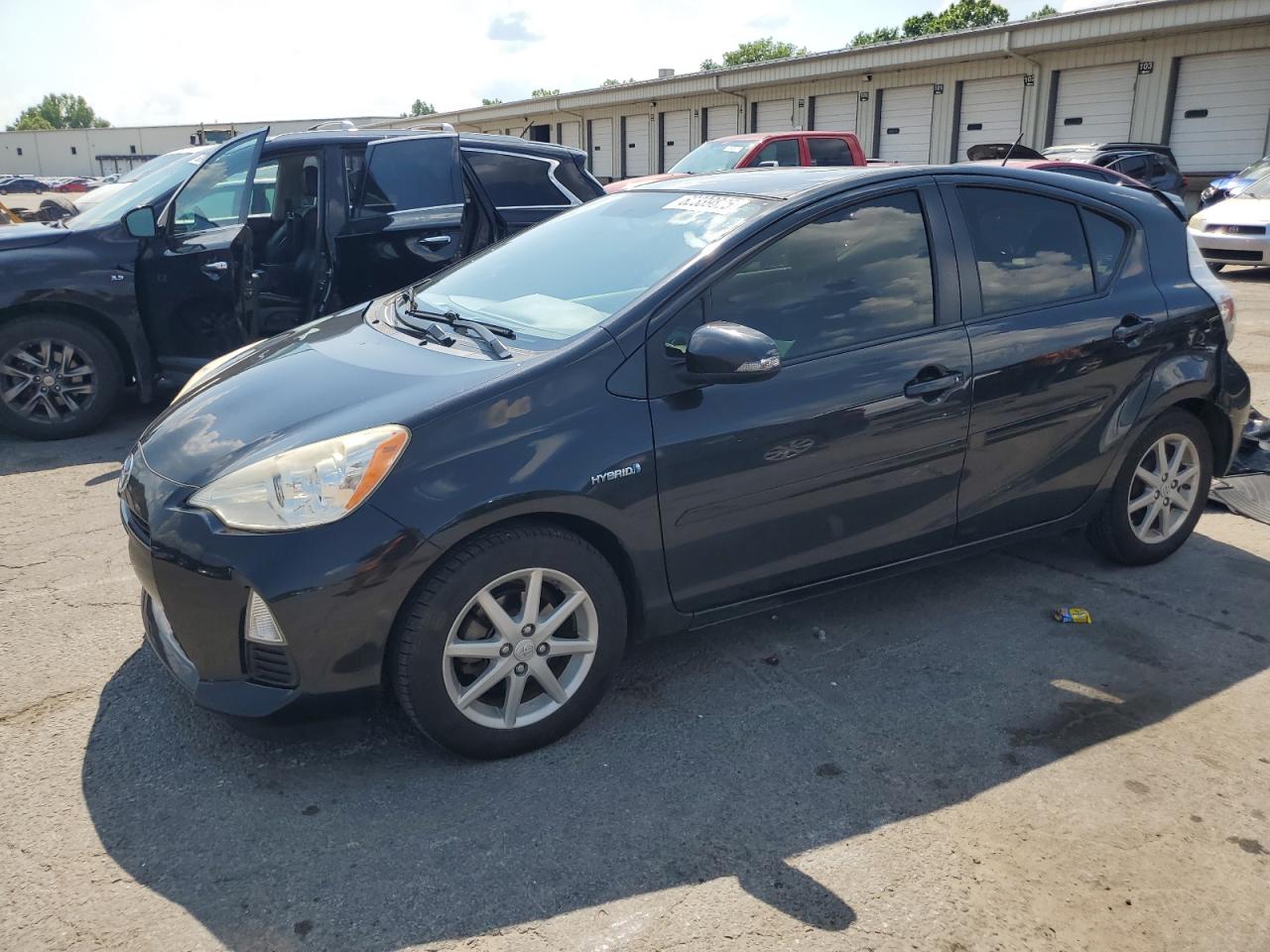 TOYOTA PRIUS C 2013
