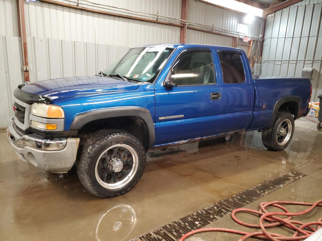 GMC SIERRA K25 2004